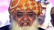 Maulana Fazal Ur Rehman could not hide his tears in Sakkhur Million March