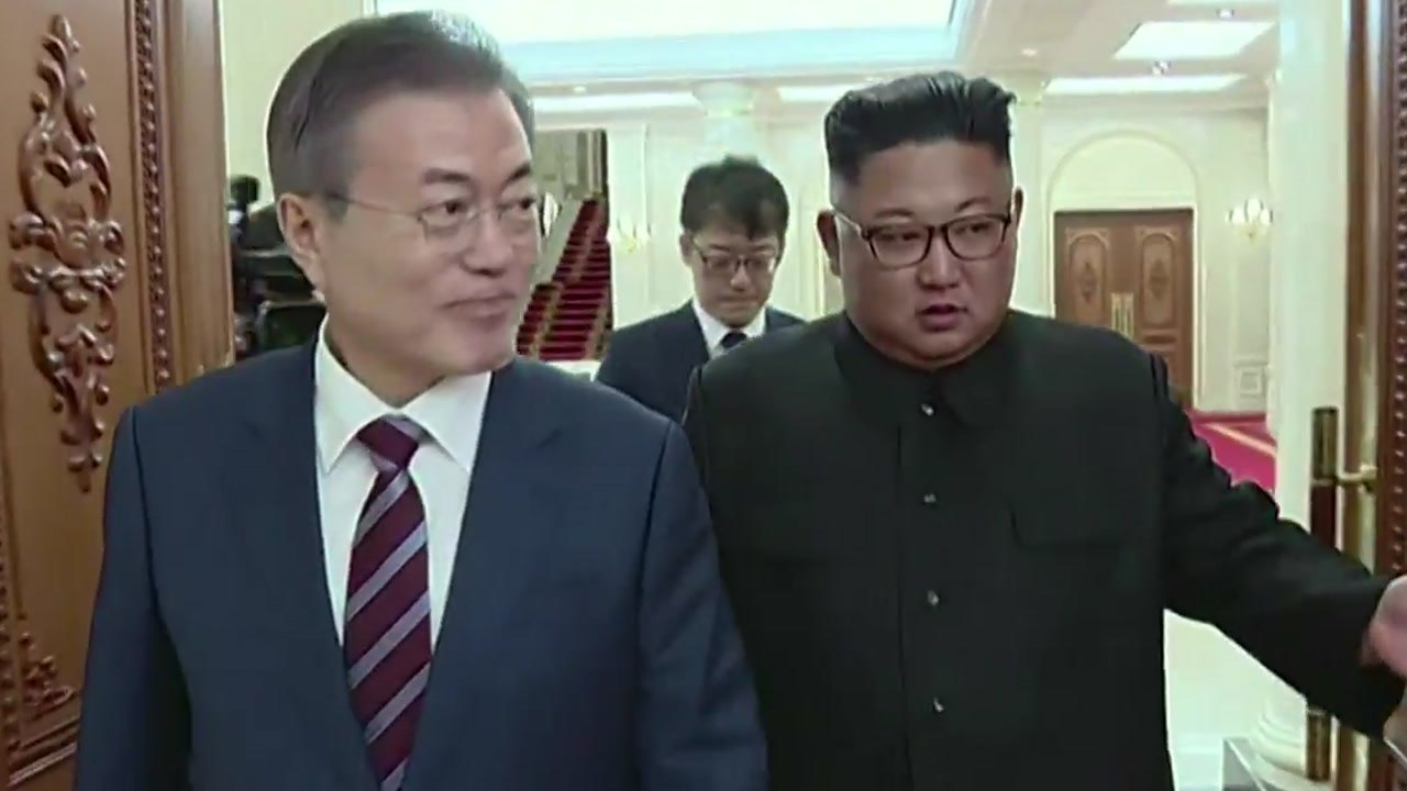 靑 "김정은 답방, 여러 가능성 염두"...연내·내년 모두 가능 해석 / YTN