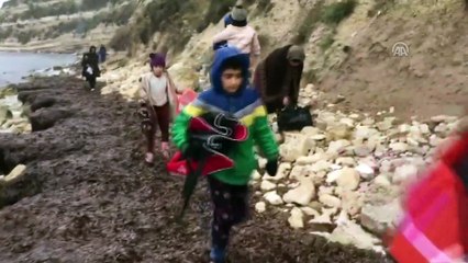 Düzensiz göçmenleri jandarma kurtardı - ÇANAKKALE