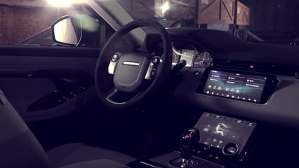 New Range Rover Evoque in Red Dynamic drive