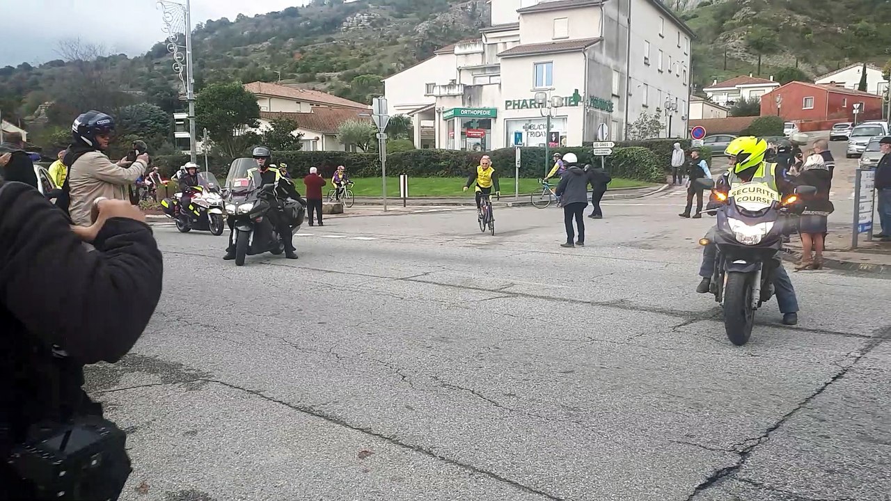 Robert Marchand toujours sur son vélo à 107 ans