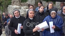 Ora News - Rindërtohet kisha e shek XII në Tivar, katolikët meshë pas 5 shekujsh