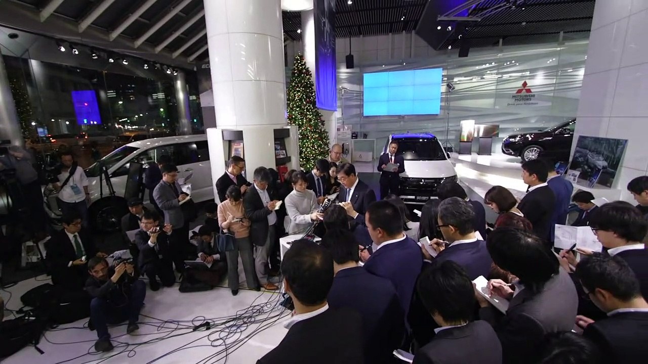 Mitsubishi destitui Carlos Ghosn