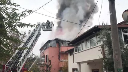İtfaiye Erinin Türk Bayrağı Hassasiyeti - Kocaeli