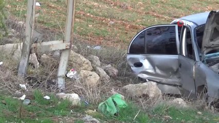 Yoldan Çıkan Otomobil Önce Direğe Çarptı Sonra Tarlaya Uçtu: 6 Yaralı