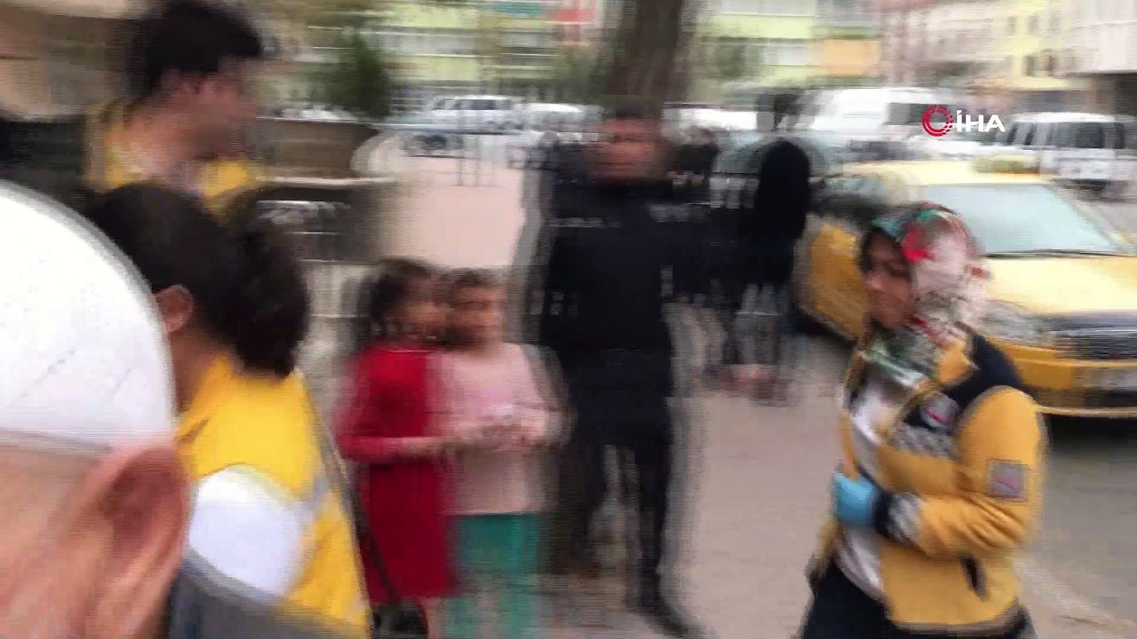 Psikolojik rahatsızlığı olduğu öğrenilen 54 yaşındaki şahıs, annesini bıçaklayarak öldürdü