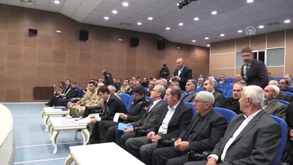 Vali Çağatay, muhtarlarla bir araya geldi - BİTLİS