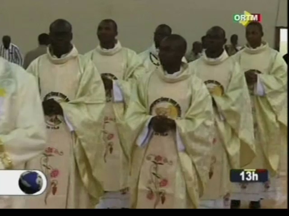 ORTM/6 Diacres ordonnés Prêtres par le Cardinal Jean ZEBRO dans l’archidiocèse de bamako