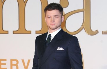 Taron Egerton pense être un meilleur archer que Jennifer Lawrence