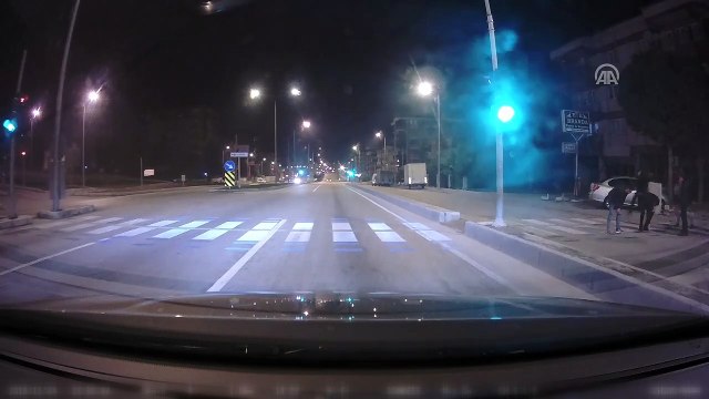 Yaya geçidinde 'birdirbir' oynadılar - DENİZLİ