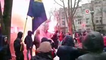 - Ukraynalı Milliyetçiler Rusya'nın Harkov Konsolosluğuna Saldırdı