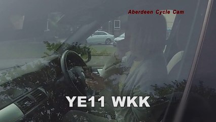 YE11WKK - Applying make up while in traffic - Countesswells Road, Aberdeen