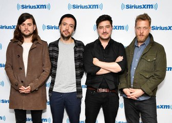 Mumford & Sons' 'Delta' Takes Top Spot on 'Billboard' 200