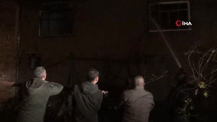 2 Kardeşin Yan Yana Olan Evleri Çıkan Yangında Küle Döndü