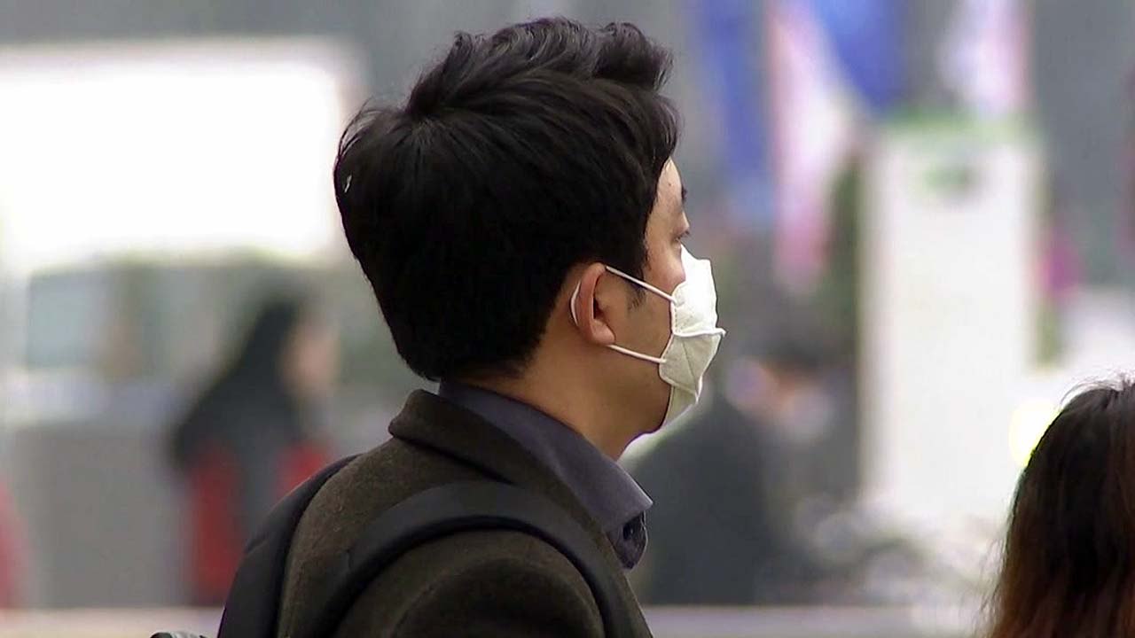 [날씨] 오늘 中 스모그에 황사 가세...마스크 착용 / YTN
