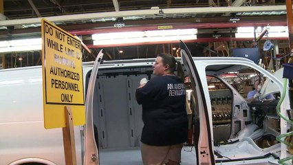 GM anuncia fechamento de fábricas