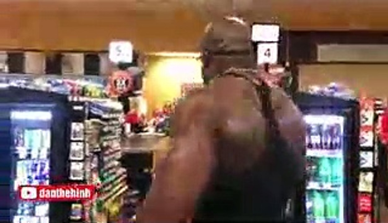 When Body Builder go publically