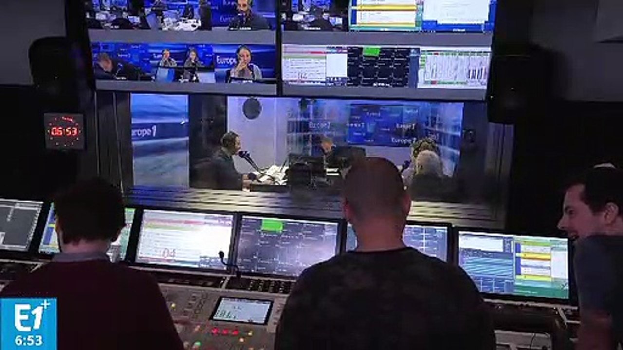 Matthieu Noël décrypte la matinale : Nikos Aliagas se met à l'humour face à Laurent Cabrol