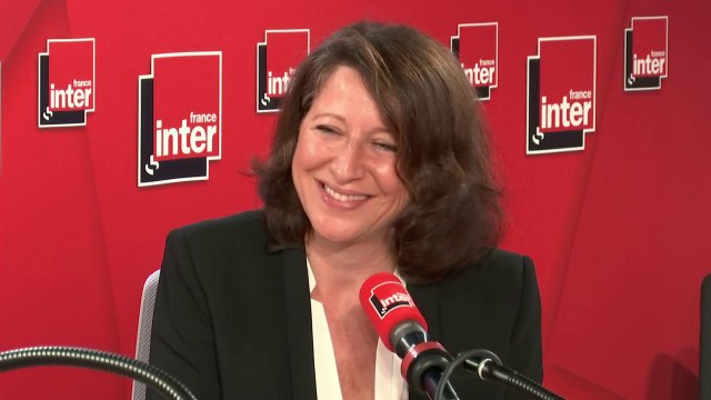 Agnès Buzyn : Je débranche tous les appareils qui ont des fils de recharge car cela consomme en réalité comme si on rechargeait le portable