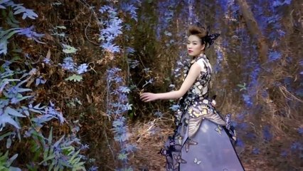 The Floating Cake - Hoang Thuy Linh | Engsub