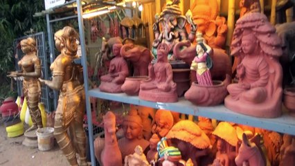 பிரஷர் குக்கர் முதல் பிரிட்ஜ் வரை அனைத்தும் மண்பாண்டங்களில் | மண்கலைக் கூடம்