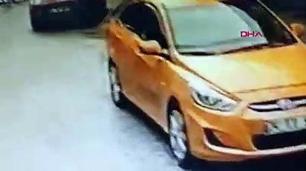 Turistlerden fazla para alıp birinin de yüzüne tüküren taksiciye 1002 lira para cezası