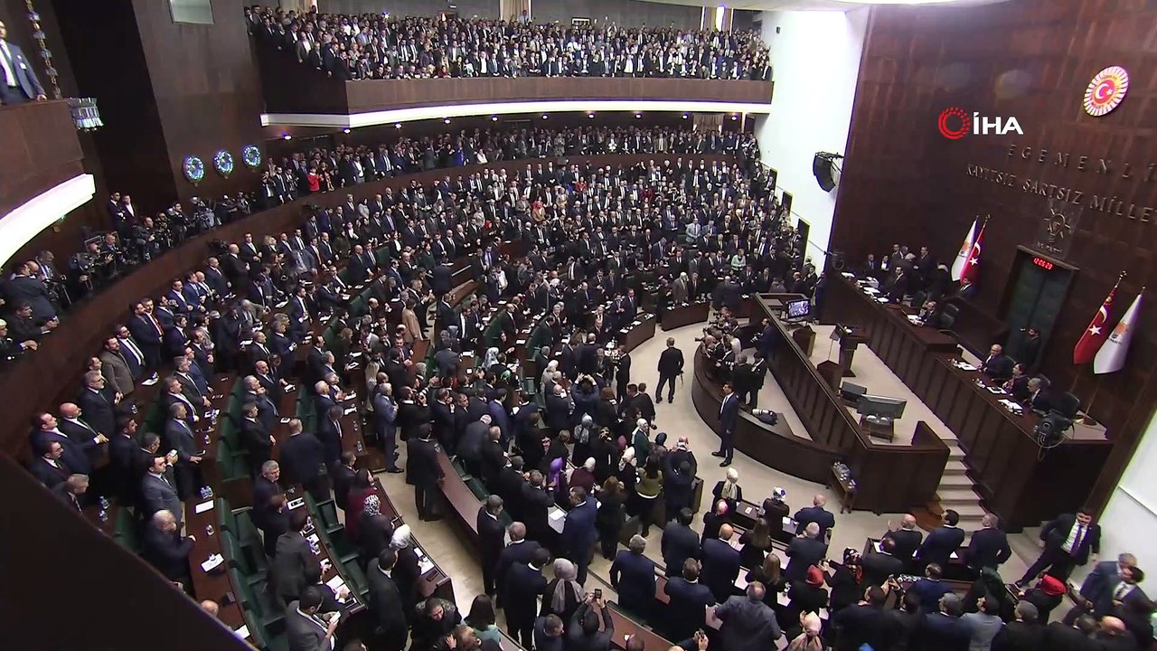 Cumhurbaşkanı Erdoğan: 'Bölgenin petrolünü işletmek için DEAŞ bahanesiyle işgallerini sürdüren diğer terör örgütleri ve güçler de bölgeden çıkarsa konu çözülecektir. Biz birkaç ay içerisinde bu örgütü bitirmenin sözünü veriyoruz'