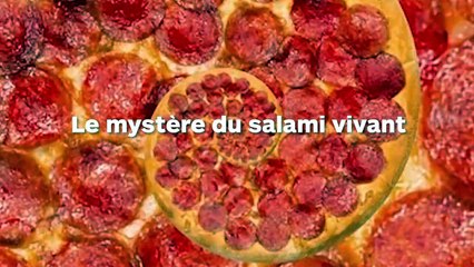 Un salami "vivant" sur une pizza !?