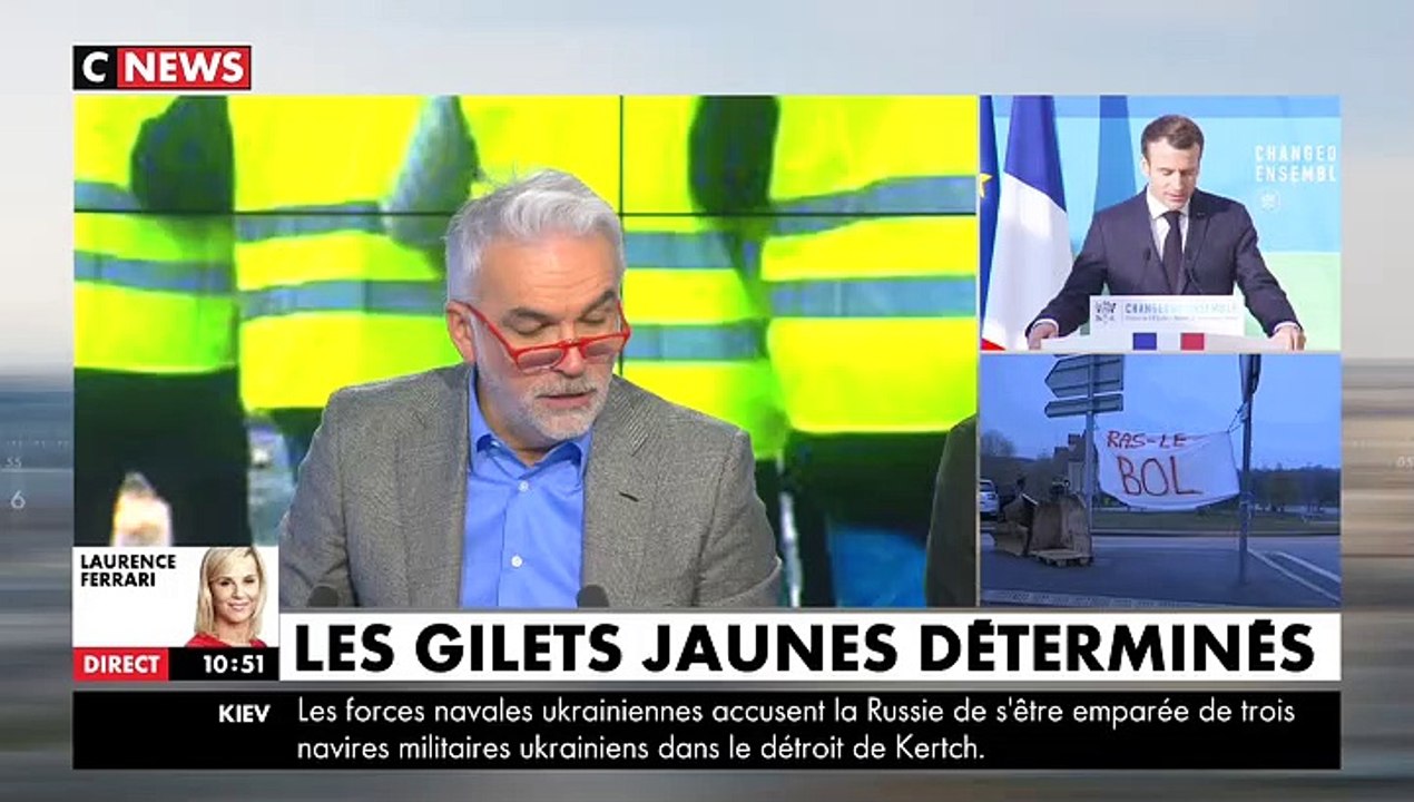 Gilets Jaunes - Emmanuel Macron veut 3 mois de débat : "J'entends la colère et je ne me déroberai pas . On doit expliquer aux gens pourquoi ils payent des impôts. "