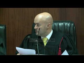 Avokatët, jashtë shtetit. Dështon seanca për vrasjen e Marvi Mihalit - Top Channel Albania