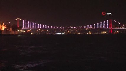 İstanbul Boğazı Gemi Geçişlerine Kapatıldı