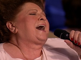Bill & Gloria Gaither - There Is A Fountain (Live)