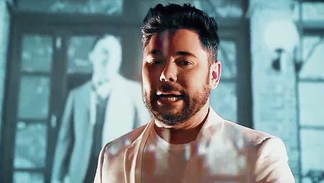 Miguel Poveda celebra sus 30 años de andadura musical con 'El tiempo pasa volando'