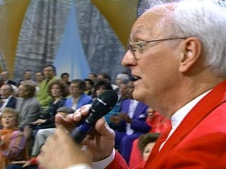 Bill & Gloria Gaither - Turn Your Radio On