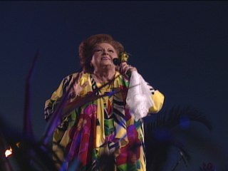 Bill & Gloria Gaither - Til The Storm Passes By