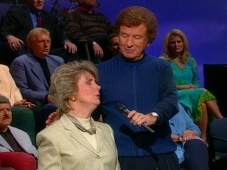 Bill & Gloria Gaither - When He Cometh (Jewels)