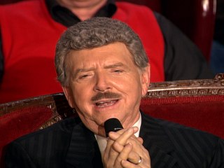 Bill & Gloria Gaither - White Christmas (Live)