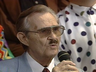 Bill & Gloria Gaither - Room At The Cross For You 