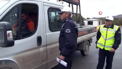 Polisten sürücülere kış lastiği için son uyarı