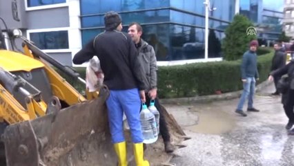 Sağanak Etkili Oldu - Evlerinde Mahsur Kalan Vatandaşlar