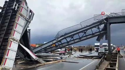 Damperi Açılan Kamyon Karayolunu Savaş Alanına Çevirdi