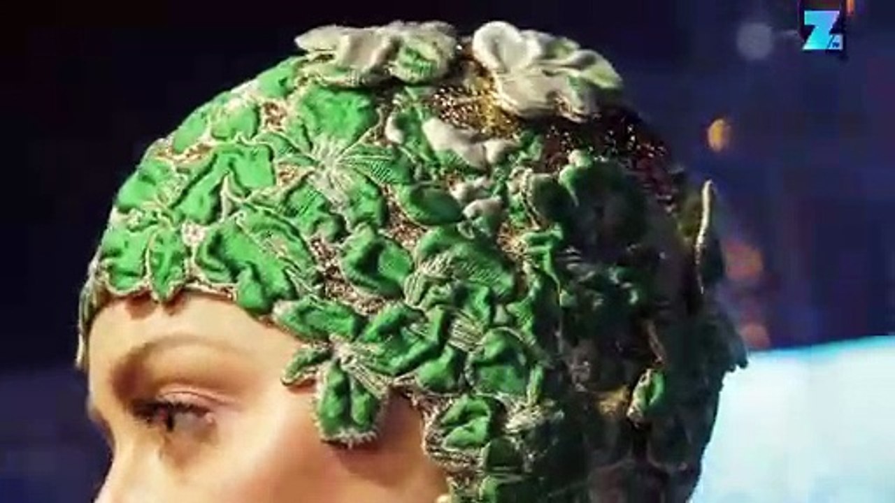 Amber Heard zieht alle Blicke auf sich