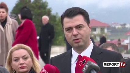 Report TV - ‘Pavarësia’ bën bashkë Ramën dhe Metën në Vlorë/ PD feston e ndarë në Tiranë