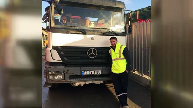İstanbul Beton Mikseri Viyadükten Uçtu, Sürücüsü Hayatını Kaybetti