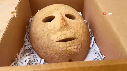 El Halil)el Halil'de 9 Bin Yıllık Maske Bulundu- Dünyada Yalnızca 15 Tane Bulunuyor