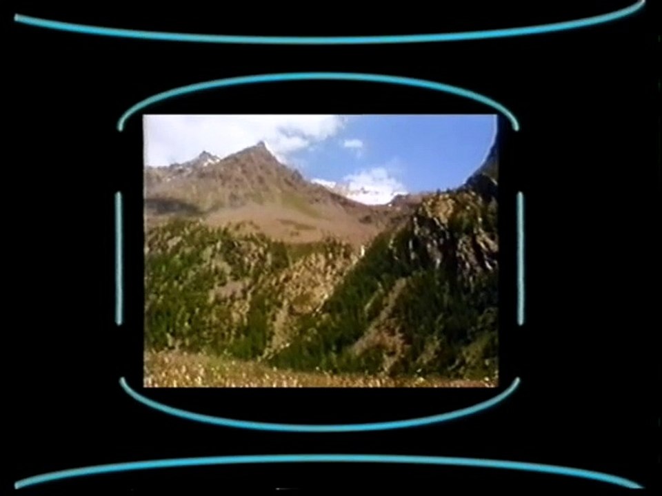 Enciclopedia Astronomia 01 - Viaje en torno al Sol