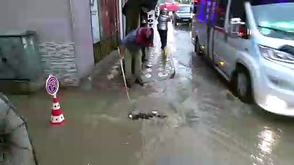 Yağış hayatı olumsuz etkiliyor
