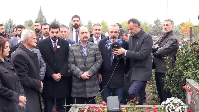 Tahir Elçi mezarı başında anıldı (2) - DİYARBAKIR