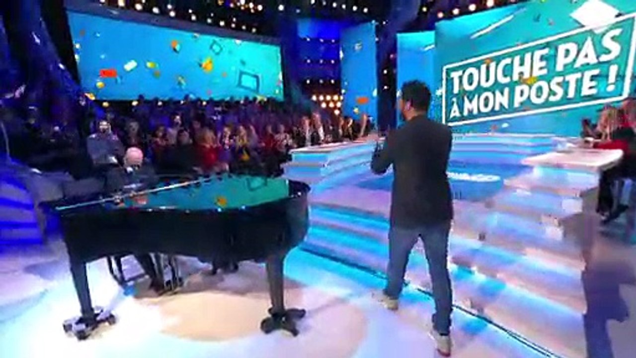 Il y a deux ans dans TPMP... Pascal Obispo chantait pour Cyril Hanouna et Matthieu Delormeau (vidéo)
