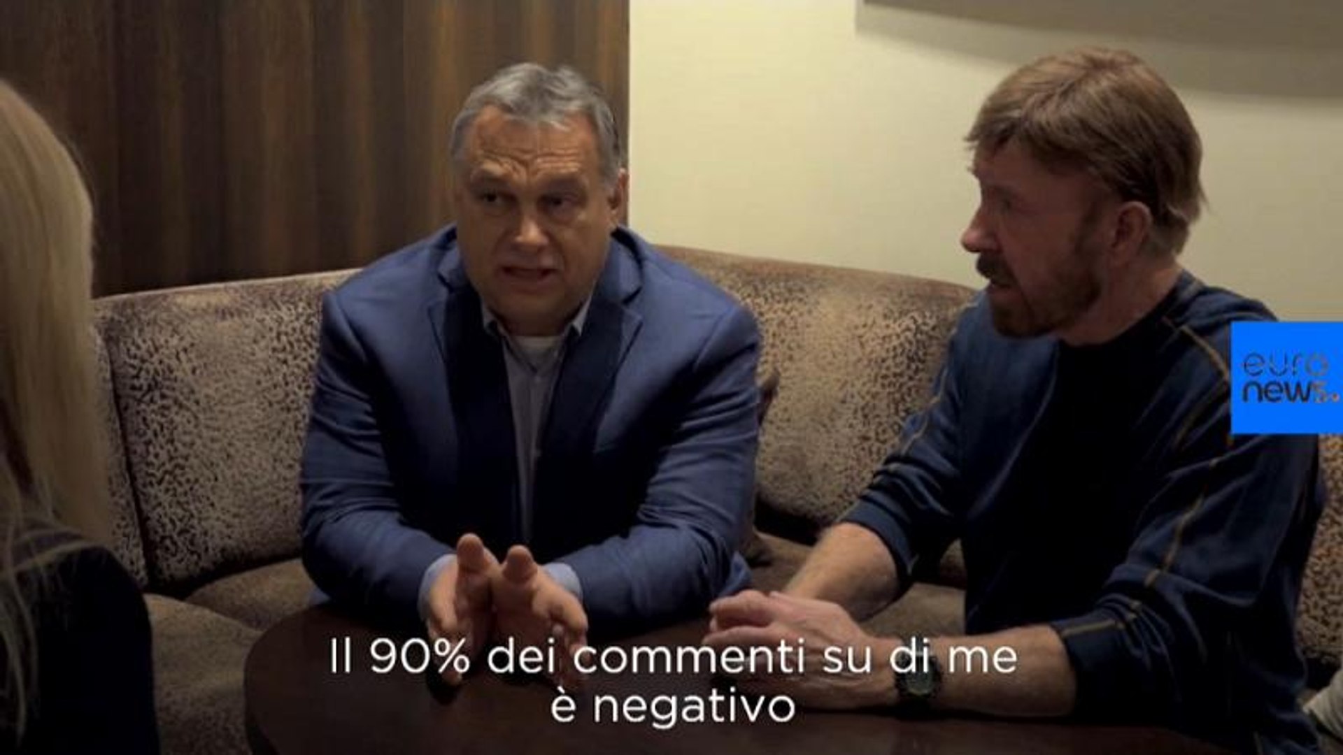 ⁣VIDEO Chuck Norris e Viktor Orbán, la strana coppia